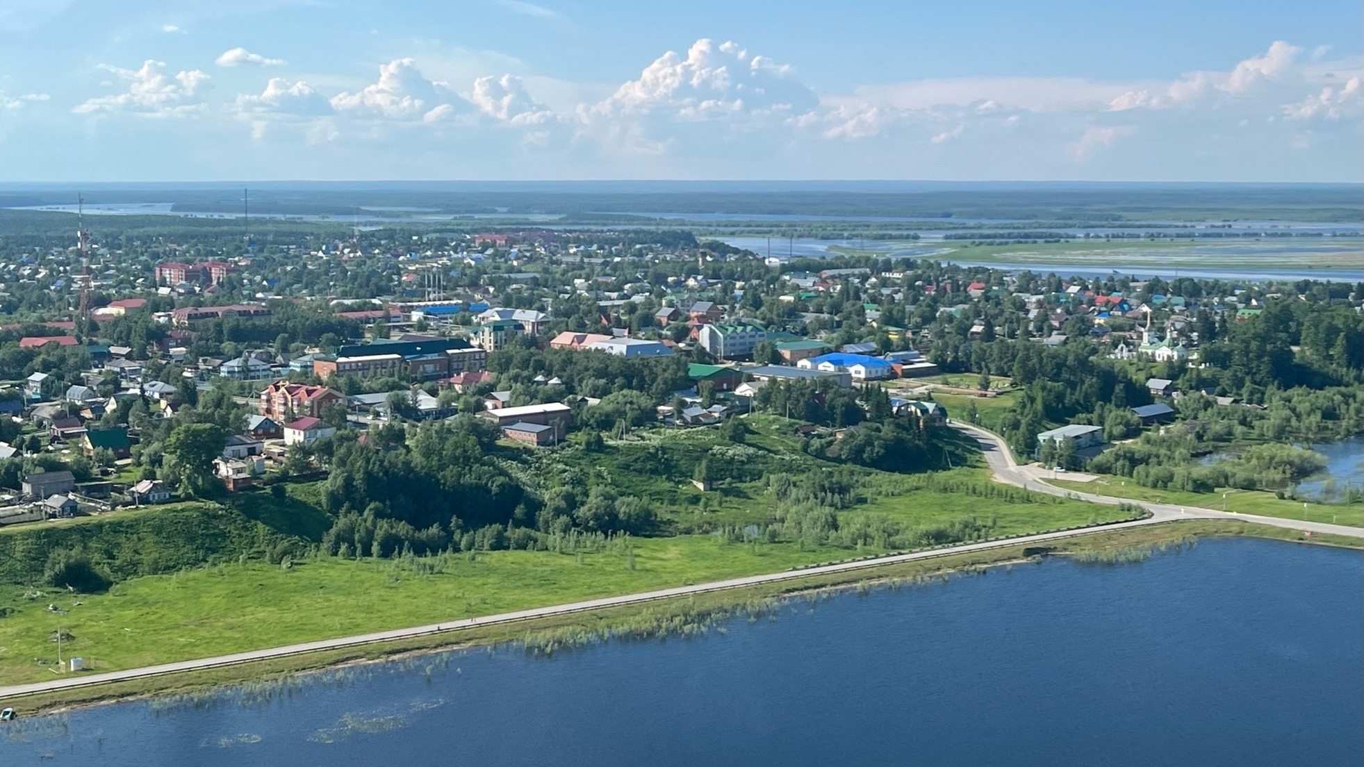 Здесь мы живём, учимся, взрослеем